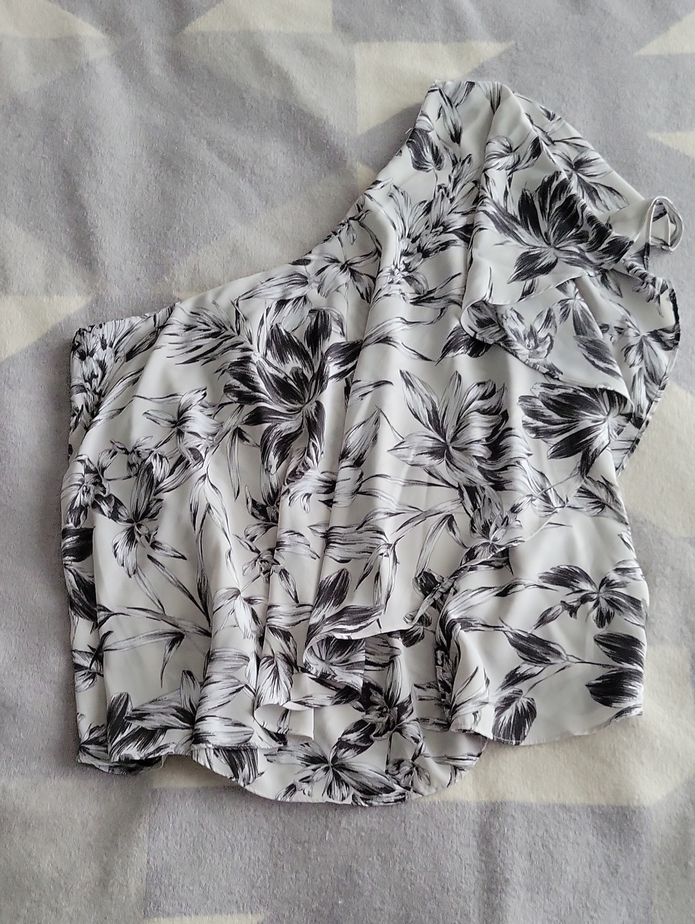 Banana Republic One Shoulder Floral Top